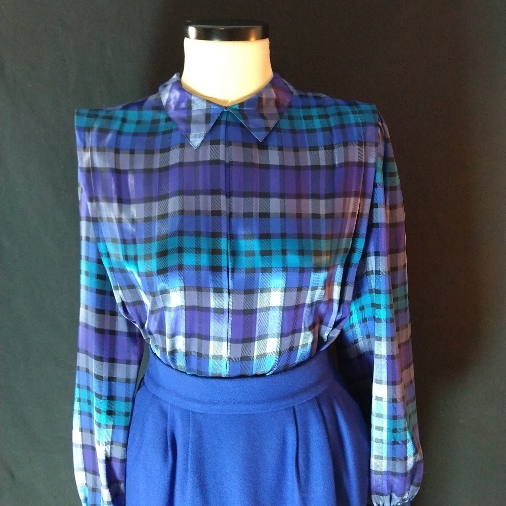 Vintage 80s blouse, by Nicola, shoulder pads,sz 14
